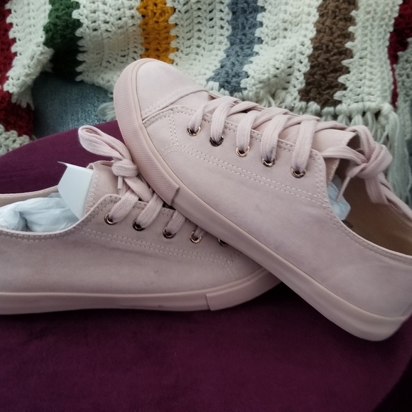 JustFab Blush Morina Sneaker - Picture 8 of 8